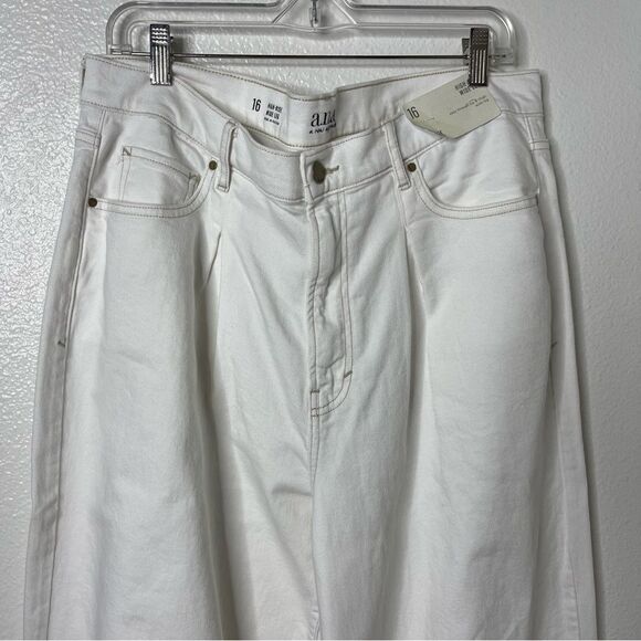 A New Approach High Rise Wide Leg White Jean Pants Size 16 Plus NWT- defected - Picture 3 of 13
